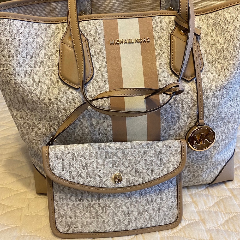 Large Michael Kors Tote bag